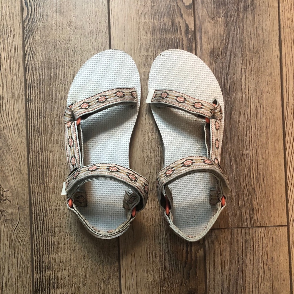 Teva sandle